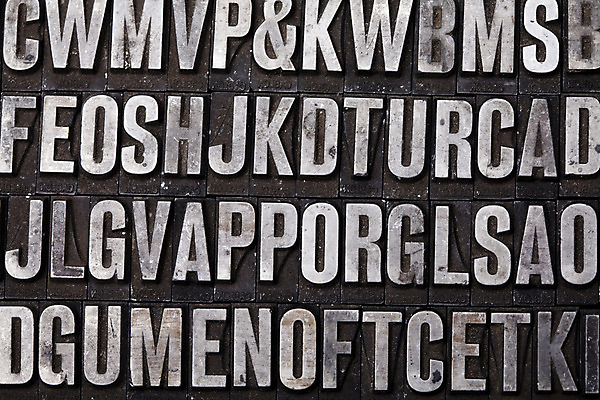 포토 JPG 해외이미지 전통 디자인 알파벳 텍스트 통신 안내 타이포그라피 사람없음 금속 사각형 기계 블록 정보 공구 메시지 플랫 클래식 인쇄 편지 철 읽기 오브젝트 복고 문학 언론 타자기 직사각형 타입 서명 소통 고립 옛날 해외202004 해외포토 도형 문자 영어 컨셉 모션 재질 골동품 도구 파일형식 이미지허브