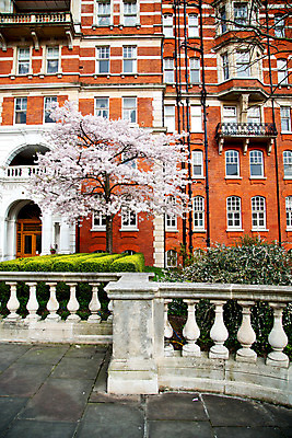 포토 JPG 해외이미지 나무 식물 전통 꽃 유럽 문화 벽 여행 백그라운드 건축양식 창문 추상 벽돌 미술 사람없음 건물 목재 빨간색 검은색 궁전 바위 시골 도시 화려 아치 런던 질감 고체 옛날 파멸 해외202004 해외포토 건축물 건축 나라 컬러 컨셉 고건축 무늬 재료 문화예술 영국 돌_바위 파일형식 소멸 이미지허브