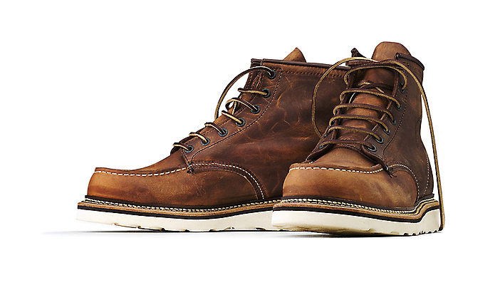 포토 JPG 해외이미지 옷 남자 신발 부츠 사람없음 갈색 유행 검은색 산책 가죽 고립 스타일 해외202004 해외포토 컬러 휴식 사람 파일형식 이미지허브