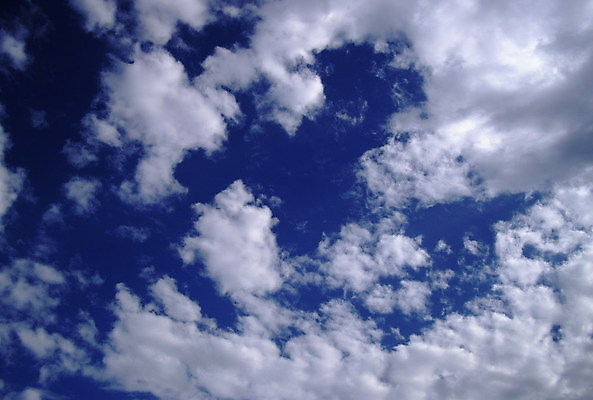 포토 JPG 해외이미지 주간 구름 백그라운드 자연 하늘 따뜻함 사람없음 파란색 흰색 천국 해외202004 해외포토 자연요소 컬러 생태계 파일형식 이미지허브