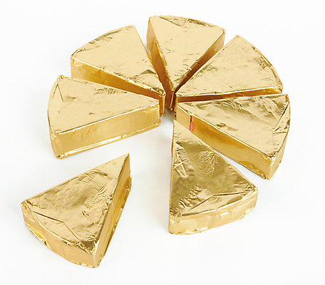 포토 JPG 해외이미지 음식 조각 부분 치즈 요리 사람없음 노란색 이탈리아 블록 우유 흰색 신선 원형 황금 아침식사 상품 먹기 은박지 스위스 네덜란드 유기농 덩어리 식품점 해외202004 해외포토 도형 웰빙 유럽 컬러 모션 유제품 상점 식사 파일형식 이미지허브