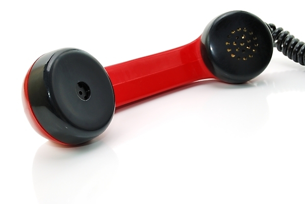 포토 JPG 해외이미지 백그라운드 통신 사람없음 빨간색 스마트폰 검은색 흰색 연결 전화기 오브젝트 철사 고립 해외202004 해외포토 컬러 핸드폰 스마트기기 파일형식 이미지허브