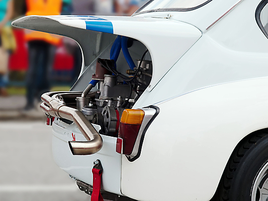 포토 JPG 해외이미지 그릇 스포츠 자동차 사람없음 경제 빛 금속 이탈리아 수확 레이싱 도시 작업실 클래식 60대 작음 묘사 복고 스포츠카 70대 광택 엔진 정비공 모터 미니 배기가스 옛날 조율 차고 세련 해외202004 해외포토 식기 노년 유럽 육상교통 컨셉 농업 재질 시합 기술자 크기 파일형식 이미지허브