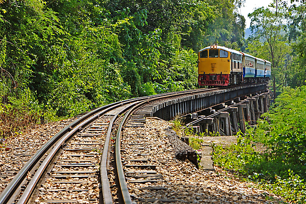 포토 JPG 해외이미지 산업 도로 선 여행 백그라운드 컨셉 패턴 오렌지 교통시설 자연 하늘 추상 풍경 사람없음 야외 태양 갈색 금속 어둠 기차 수확 바위 역 방향 철 교차로 건너기 방법 선로 옛날 철강 해외202004 해외포토 자연요소 길 육상교통 컬러 교통 무늬 농업 과일 모션 재질 대중교통 돌_바위 시설 생태계 파일형식 이미지허브