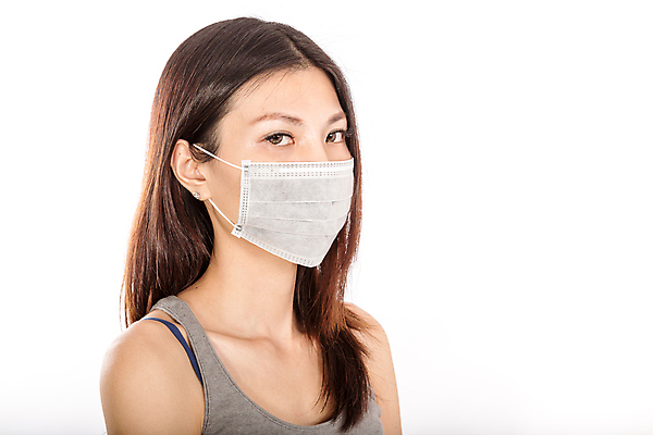 포토 JPG 해외이미지 응시 여자 얼굴 건강 병원 마스크 한명 사람 동양인 상반신 성인 옆모습 약 환자 흰색 바이러스 질병 위험 위생관리 성인여자한명만 카피스페이스 코로나바이러스 해외202004 해외포토 1 시선 뷰포인트 컬러 컨셉 의학 관리 인종 신체부위 공백 여자한명만 성인여자만 파일형식 이미지허브