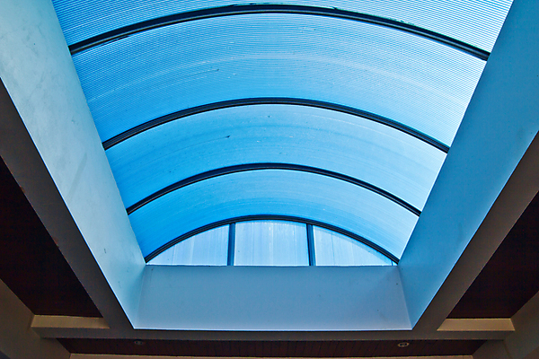 포토 JPG 해외이미지 벽 백그라운드 곡선 비즈니스 건축양식 창문 유리 추상 미래 바닥 사람없음 내부 건물 파란색 빛 사무실 우주 상점 검은색 산책 흰색 도시 투명 복도 센터 터널 전철 역 공항 쇼핑몰 전시회 천장 통로 박물관 갸우뚱 빛망울 대칭 방법 소멸 해외202004 해외포토 건축물 건축 길 선 육상교통 컬러 컨셉 무늬 교통시설 모션 재질 휴식 대중교통 전시 파일형식 이미지허브