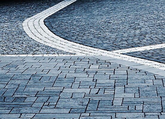 포토 JPG 해외이미지 전통 디자인 도로 선 파도 백그라운드 패턴 벽지 표면 거리 바닥 사람없음 장식 파란색 검은색 회색 조약돌 바위 흰색 도시 보행로 질감 정사각형 내추럴 땅바닥 해외202004 해외포토 도형 길 바다 컬러 무늬 교통시설 돌_바위 파일형식 이미지허브