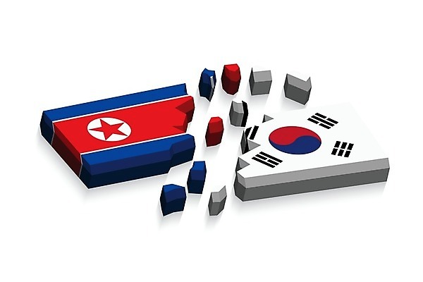 EPS 해외이미지 조각 백그라운드 일러스트 한국 사람없음 평화 경쟁 손상 깃발 균열 파편 충돌 전쟁 반대 단절 북한 분쟁 위기 해외202004 해외일러스트 아시아 컨셉 모션 파일형식 벡터 이미지허브