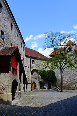 포토 JPG 해외이미지 구름 유럽 여행 하늘 주택 독일 풍경 사람없음 도시풍경 여행객 맑음 봄 성 중세 구시가지 바이에른 해외202004 해외포토 자연요소 건축물 계절 나라 날씨 사람 건물 도시 역사 파일형식 이미지허브