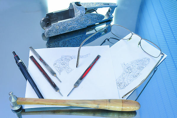 포토 JPG 해외이미지 디자인 종이 안경 무기 패턴 비즈니스 성공 미래 사람없음 펜 그리기 황금 무역 그림 서명 철강 프로그램 해외202004 해외포토 잡화 산업 컨셉 무늬 모션 필기구 파일형식 이미지허브