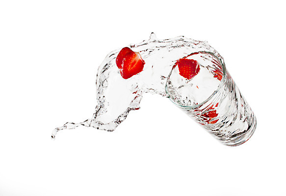 포토 JPG 해외이미지 열매 음료 음식 백그라운드 과일 모션 유리 딸기 디저트 건강 사람없음 빨간색 물 거품 젖음 흐름 추위 흰색 신선 투명 액체 달콤 떨어짐 씻기 순수 속도 고립 숙성 스플래쉬 해외202004 해외포토 자연요소 식물 컬러 컨셉 재질 청결 맛 파일형식 이미지허브