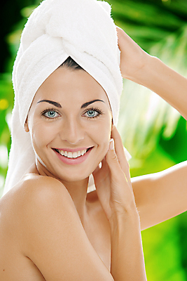 포토 JPG 해외이미지 모델 웰빙 여자 꽃 얼굴 휴식 건강 한명 미소 성인 스파 화목 침묵 기쁨 신선 피부관리 싱글 냄새 아로마 부드러움 내추럴 돌봄 의료성형뷰티 해외202004 해외포토 식물 1 감정 컨셉 모션 표정 사람 신체부위 뷰티 소리 감각 파일형식 이미지허브