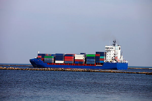 포토 JPG 해외이미지 산업 바다 비즈니스 교통시설 하늘 항해 사람없음 물 경제 파란색 글로벌 항구 거래 화물 보트 시장 상품 큼 컨테이너 무역 함선 상업 포트 무거움 적재 물류 수입 해외202004 해외포토 자연요소 컬러 교통 배_교통 운송업 무게 크기 시설 파일형식 이미지허브