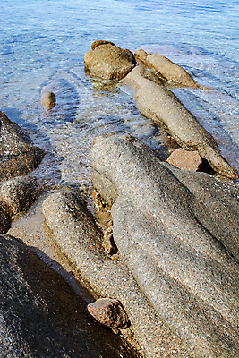 포토 JPG 해외이미지 유럽 모래 바다 여행 자연 하늘 휴가 풍경 해변 사람없음 야외 물 여름 파란색 이탈리아 바위 만 지중해 암초 북쪽 다도해 파라다이스 화강암 해외202004 해외포토 자연요소 계절 나라 컬러 암석 돌_바위 방향 생태계 파일형식 이미지허브