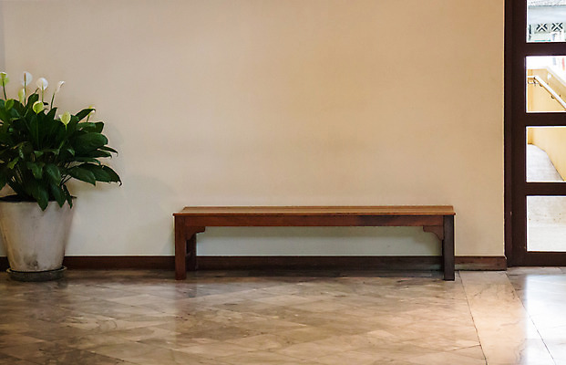 포토 JPG 해외이미지 디자인 액자 벤치 건축양식 실내 미술 사람없음 목재 가로 갈색 우주 공백 박물관 카피스페이스 해외202004 해외포토 나무 건축 컬러 의자 재료 문화예술 내부 파일형식 이미지허브