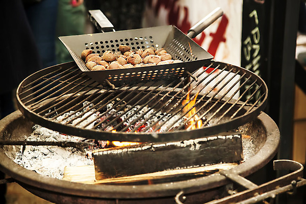 포토 JPG 해외이미지 전통 계절 음식 백그라운드 자연 불 건강 요리 씨앗 사람없음 목재 갈색 견과류 가을 뜨거움 그룹 달콤 맛 그릴 굽기 유기농 흙더미 내추럴 해외202004 해외포토 자연요소 나무 식물 웰빙 컬러 컨셉 재료 주방용품 흙 구이 생태계 파일형식 더미 이미지허브