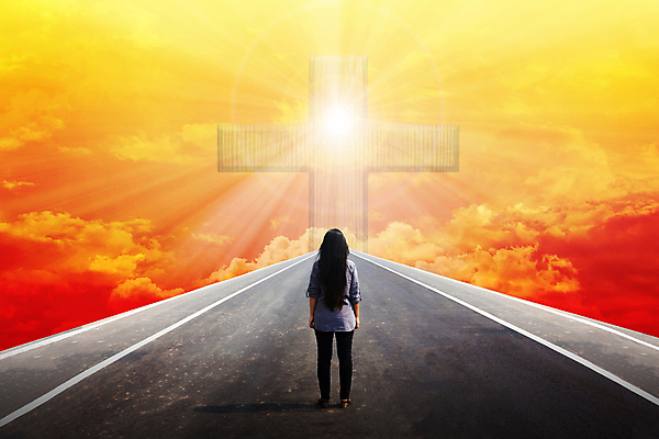 포토 JPG 해외이미지 여자 도로 길 컨셉 십자가 거리 안내 한명 서기 사람 빛 우주 믿음 어둠 만남 기도 운명 고속도로 황금 보호 천국 종료 방법 보호구역 신앙심 해외202004 해외포토 1 감정 교통시설 모션 구역 파일형식 이미지허브