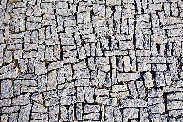 포토 JPG 해외이미지 도로 길 백그라운드 패턴 포장 표면 벽돌 거리 바닥 사람없음 야외 블록 회색 조약돌 바위 거친 중세 보행로 오솔길 큐브 질감 정사각형 땅바닥 옛날 화강암 해외202004 해외포토 도형 컬러 무늬 교통시설 암석 돌_바위 역사 파일형식 이미지허브