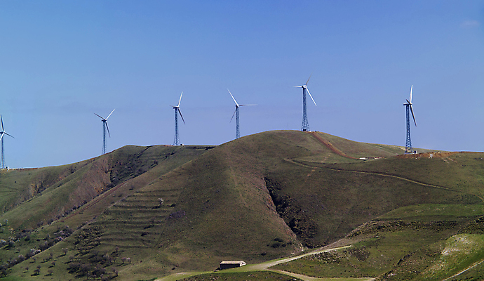 포토 JPG 해외이미지 날개 자연 하늘 바람 풍경 사람없음 초록색 파란색 환경 탑 금속 힘 재활용 행성 발전기 에너지 분위기 선택 목표 언덕 옵션 생태계 역동적 프로펠러 순환 태양에너지 유지 내추럴 생태학 지원 해외202004 해외포토 자연요소 건축물 교육 컬러 컨셉 모션 재질 날씨 우주 발전소 그린에너지 친환경 파일형식 이미지허브