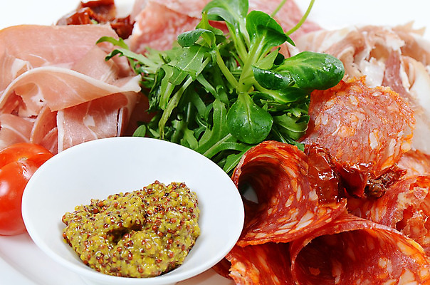 포토 JPG 해외이미지 전통 접시 음식 조각 백그라운드 재료 건조 육류 돼지고기 요리 사람없음 세트 식당 식사 저녁식사 이탈리아 소고기 추위 시골 신선 파마 소시지 맛 아침식사 애피타이저 자르기 먹기 햄 슬라이스 베이컨 모음 훈제 점심식사 살라미 치유 페퍼로니 해외202004 해외포토 헤어스타일 식기 유럽 컨셉 식재료 모션 한글 상점 가공식품 파일형식 이미지허브