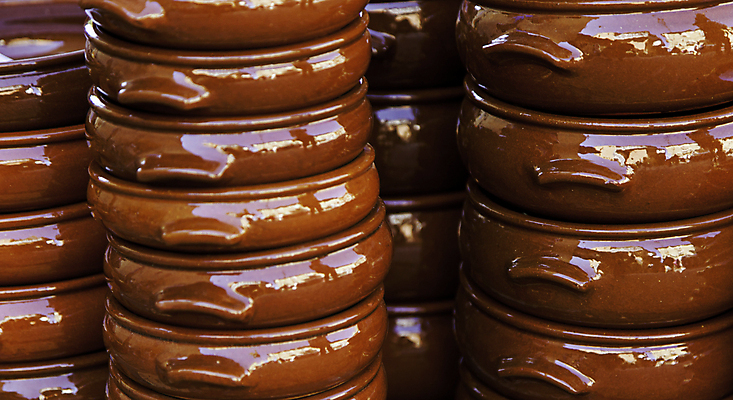 포토 JPG 해외이미지 전통 식기 디자인 문화 음식 백그라운드 건조 요리 미술 사람없음 목재 장식 컵 빨간색 물 갈색 상점 주방 장비 머그컵 수확 흰색 기구 시골 조끼 항아리 도자기 원형 사발 시장 냄비 오브젝트 복고 기념품 점토 토기 수공예 고립 옛날 핸드메이드 스타일 해외202004 해외포토 자연요소 도형 나무 컬러 농업 재료 문화예술 외투 용기_그릇 사기그릇 솥 공예 파일형식 이미지허브