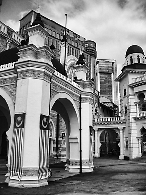 포토 JPG 해외이미지 모양 나무 구름 외관 공원 아시아 도로 시계 여행 패턴 전구 건축양식 창문 하늘 거리 손바닥 미술 동양인 풍경 사람없음 건물 빛 여행객 문 탑 황혼 궁전 도시 역사 판사 정사각형 각도 장면 타운 공정 법원 말레이시아 법정 아랍어 옛날 스타일 해외202004 해외포토 자연요소 도형 식물 건축물 손 공공시설 건축 나라 길 고건축 무늬 교통시설 문화예술 사람 인종 일몰 법률가 파일형식 이미지허브