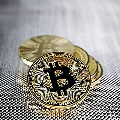 포토 JPG 해외이미지 돈 사람없음 저축 황금 위험 무역 결제 온라인쇼핑 가치 해외202004 해외포토 산업 컨셉 금융 쇼핑 재산 온라인 파일형식 이미지허브