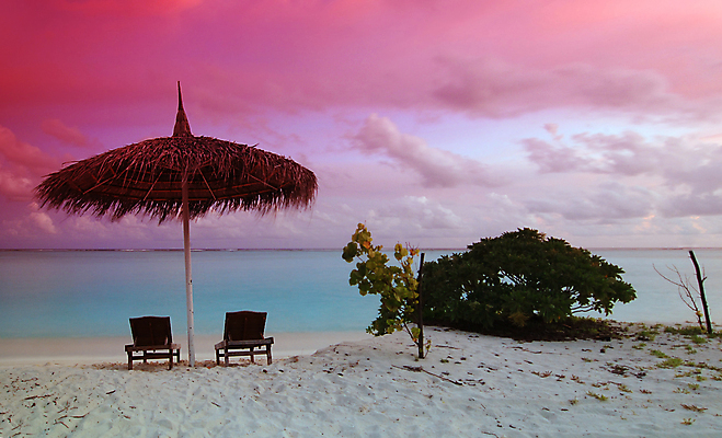 포토 JPG 해외이미지 모래 바다 의자 오렌지 우산 자연 하늘 휴가 풍경 사람없음 황혼 일몰 새벽 꿈 선베드 양산 몰디브 해외202004 해외포토 자연요소 아시아 가구 과일 노을 생태계 파일형식 이미지허브