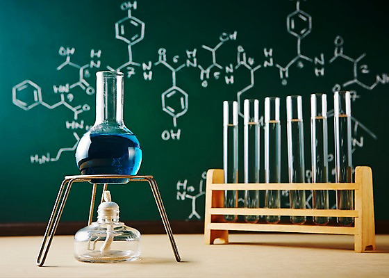 포토 JPG 스튜디오촬영 기호 교육 과학 백그라운드 실내 실험기구 실험 사람없음 아웃포커스 약 칠판 램프 수학 오브젝트 교구 비커 공식 원소기호 알코올램프 국내포토 문자 교과목 의학 조명 촬영기법 내부 파일형식