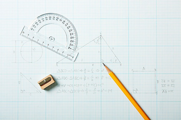 포토 JPG 스튜디오촬영 도형 교육 백그라운드 학용품 실내 자 근접촬영 사람없음 필기구 연필 사각형 수학 삼각형 오브젝트 교구 각도기 연필깎이 모눈종이 국내포토 종이 뷰포인트 교과목 문구용품 내부 파일형식
