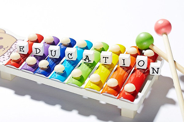 포토 JPG 스튜디오촬영 알파벳 영어 교육 악기 음악 백그라운드 대문자 실내 사람없음 단어 블록 오브젝트 교구 실로폰 국내포토 문자 문화예술 타악기 내부 파일형식