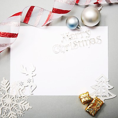 포토 JPG 스튜디오촬영 기념일 리본 종이 크리스마스장식 크리스마스 크리스마스용품 안내 프레임 선물 이벤트 사람없음 장식 선물상자 크리스마스트리 장식볼 루돌프 방울 끈 눈송이 알림 오브젝트 국내포토 카드프레임 사슴 눈_날씨 실내 상자 용품 파일형식