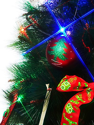 포토 JPG 스튜디오촬영 기념일 리본 크리스마스장식 크리스마스 전구 크리스마스용품 조명 이벤트 근접촬영 사람없음 장식 크리스마스트리 방울 오브젝트 국내포토 뷰포인트 실내 용품 파일형식