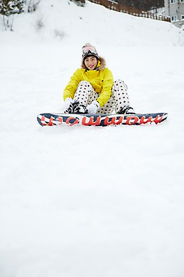 포토 JPG 주간 전신 모자 계절 남자 장갑 겨울 레저 겨울스포츠 스키장 고글 한명 미소 웃음 사람 앉기 동양인 20대 성인 야외 앞모습 한국인 눈 스노우보드 보드 즐거움 스키복 청년만 청년남자만 청년남자한명만 성인남자한명만 국내포토 자연요소 1 잡화 옷 감정 스포츠 뷰포인트 모션 날씨 스키 표정 인종 청년 보드_스포츠 남자만 남자한명만 성인남자만 성인만 파일형식