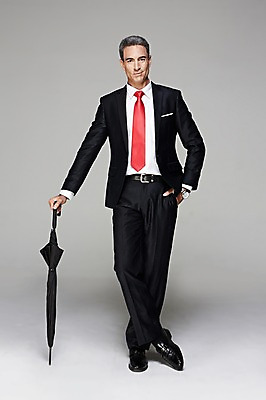 포토 JPG 스튜디오촬영 전신 서양인 해외기획촬영 남자 2013년태국 40대 중년 우산 비즈니스 CEO 사업가 중년라이프 실내 한명 서기 들기 사람 정장 앞모습 비즈니스라이프 비즈니스맨 중년남자한명만 국내포토 외국인 직업 1 라이프스타일 옷 뷰포인트 모션 성인 내부 직장인 남자한명만 중년남자만 파일형식