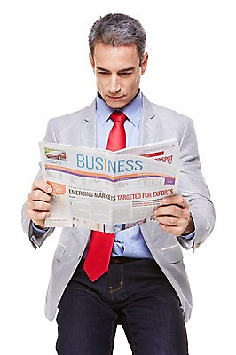 포토 JPG 스튜디오촬영 서양인 해외기획촬영 응시 남자 2013년태국 40대 중년 비즈니스 중년라이프 실내 한명 들기 누끼 사람 상반신 앞모습 캐주얼 비즈니스라이프 비즈니스맨 신문 신문읽기 중년남자한명만 국내포토 외국인 1 라이프스타일 시선 옷 뷰포인트 모션 성인 내부 간행물 직장인 뉴스 읽기 남자한명만 중년남자만 파일형식