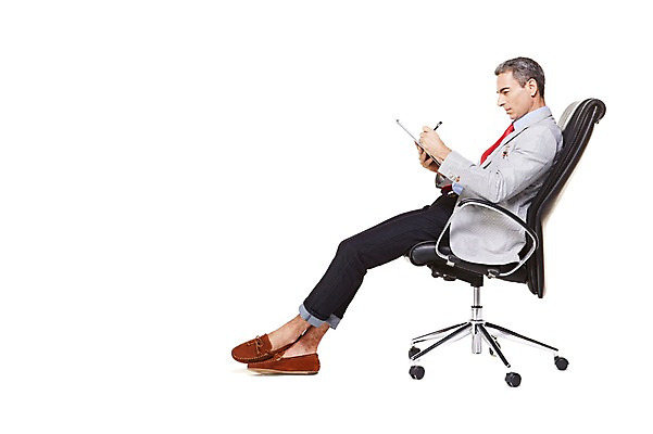 포토 JPG 스튜디오촬영 전신 서양인 해외기획촬영 응시 남자 2013년태국 40대 중년 의자 비즈니스 중년라이프 실내 한명 들기 누끼 사람 앉기 옆모습 캐주얼 비즈니스라이프 펜 기록 업무 비즈니스맨 작업실 문서 중년남자한명만 국내포토 외국인 1 라이프스타일 시선 옷 뷰포인트 가구 모션 성인 내부 필기구 작업 직장인 남자한명만 중년남자만 파일형식