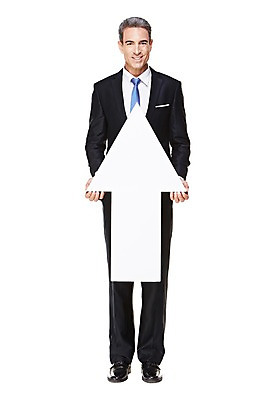 포토 JPG 스튜디오촬영 전신 서양인 해외기획촬영 남자 화살표 2013년태국 40대 중년 비즈니스 모션 중년라이프 실내 한명 서기 웃음 들기 누끼 사람 정장 앞모습 비즈니스라이프 성장 비즈니스맨 상승 중년남자한명만 국내포토 외국인 1 라이프스타일 옷 뷰포인트 컨셉 표정 성인 내부 직장인 남자한명만 중년남자만 파일형식