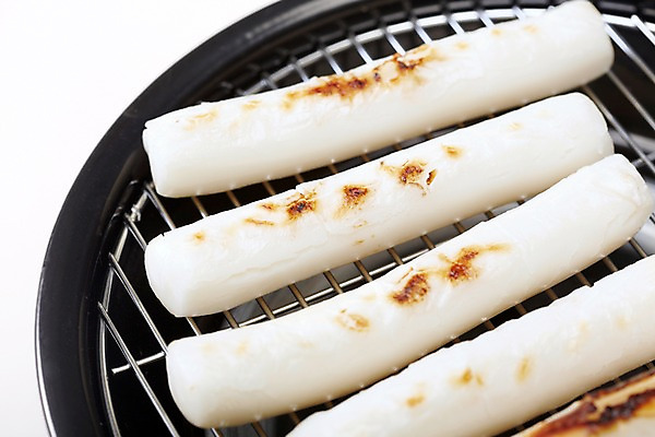 포토 JPG 스튜디오촬영 음식 디저트 떡 실내 근접촬영 사람없음 아웃포커스 그릴 구이 겨울음식 겨울간식 가래떡 떡구이 국내포토 뷰포인트 겨울 주방용품 촬영기법 내부 파일형식