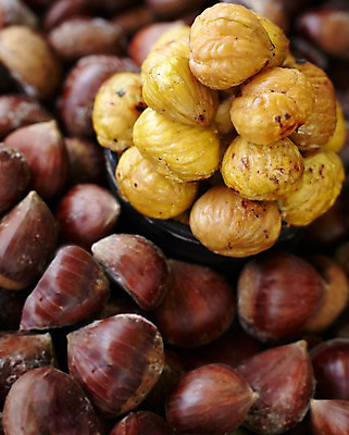 포토 JPG 음식 디저트 근접촬영 사람없음 야외 아웃포커스 쌓기 견과류 밤 겨울음식 겨울간식 군밤 제철음식 국내포토 뷰포인트 겨울 모션 촬영기법 밤_견과류 굽기 제철 파일형식