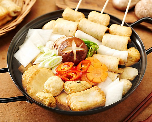 포토 JPG 스튜디오촬영 식기 고추 실내 근접촬영 사람없음 버섯 꼬치 냄비 어묵 겨울음식 겨울간식 파 어묵탕 국내포토 음식 뷰포인트 겨울 채소 디저트 내부 솥 탕 파일형식