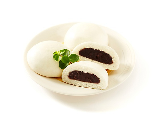 포토 JPG 스튜디오촬영 접시 음식 빵 디저트 실내 사람없음 겨울음식 담기 슬라이스 겨울간식 팥 호빵 국내포토 식기 겨울 모션 내부 파일형식