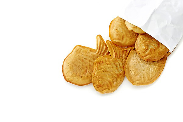 포토 JPG 스튜디오촬영 음식 빵 디저트 실내 사람없음 종이봉투 겨울음식 담기 겨울간식 붕어빵 국내포토 겨울 모션 봉투 내부 파일형식