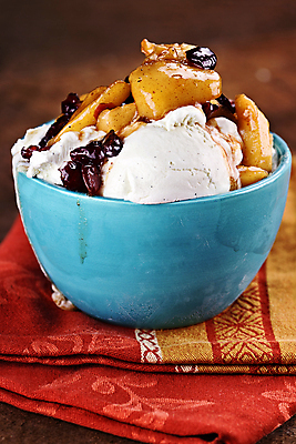 포토 JPG 해외이미지 접시 열매 음식 조각 백그라운드 과일 탁자 표면 휴가 아이스크림 디저트 요리 사람없음 목재 가로 여름 주방 숟가락 냉동 추위 튀김 가을 시골 신선 사발 달콤 사과 굽기 요거트 바닐라 정물화 크랜베리 타르트 핸드메이드 해외202004 해외포토 나무 식물 식기 계절 빵 가구 재료 유제품 수저 사기그릇 맛 구이 그림 파이_빵 파일형식 이미지허브