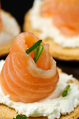 포토 JPG 해외이미지 음식 조각 잎 다이어트 채소 오렌지 휴식 치즈 샌드위치 요리 사람없음 장식 빨간색 초록색 여름 갈색 식사 펼침 흰색 신선 맛 바게트 먹기 민트 배고픔 카나페 생물학 연어 훈제 고립 단절 바이탈 번 통밀 해외202004 해외포토 식물 계절 교육 빵 컬러 컨셉 과일 모션 유제품 서양음식 건강 어류 밀 허브 파일형식 이미지허브