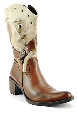 포토 JPG 해외이미지 모델 옷 신발 부츠 사람없음 갈색 유행 흰색 카우보이 우아함 가죽 고립 서쪽 해외202004 해외포토 컬러 컨셉 방향 파일형식 이미지허브