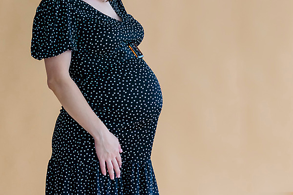 포토 JPG 해외이미지 1 드레스 꽃 행복 얼굴 꽃다발 가족 발렌타인데이 사랑 사람 사람없음 빨간색 숫자 장미 유행 봄 임신 흰색 고립 해외202004 해외포토 식물 문자 옷 계절 감정 컬러 관계 데이이벤트 신체부위 파일형식 이미지허브