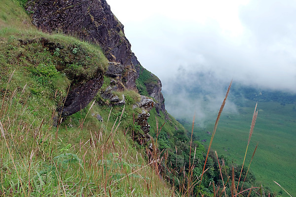 포토 JPG 해외이미지 공원 여행 백그라운드 겨울 밭 태국 자연 하늘 휴가 산 파노라마 풍경 사람없음 야외 초록색 여름 태양 일출 환경 계곡 맑음 일몰 봄 하이킹 가을 숲 언덕 장면 절정 해외202004 해외포토 자연요소 계절 공공시설 아시아 컬러 농업 레저 날씨 촬영기법 노을 생태계 파일형식 이미지허브