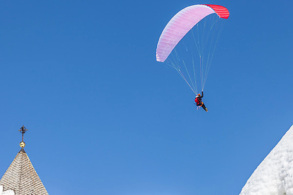 포토 JPG 해외이미지 스포츠 십자가 날개 교통시설 하늘 풍경 취미 사람없음 파란색 태양 노란색 달 위험 번개 파일럿 언덕 속도 만족 해외202004 해외포토 자연요소 직업 감정 컬러 교통 컨셉 날씨 시설 파일형식 이미지허브
