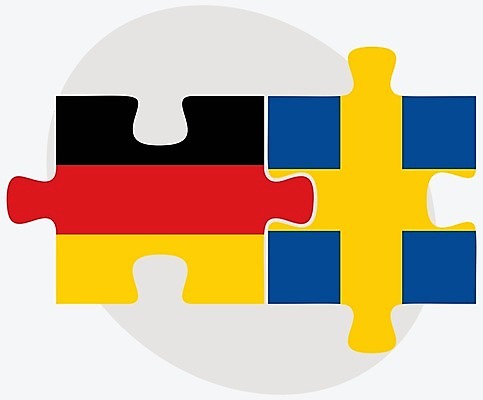 EPS 해외이미지 유럽 조각 컨셉 일러스트 관계 협력 함께함 독일 스웨덴 사람 그래픽 3D 깃발 퍼즐 연결 결합 접속 오브젝트 흰배경 베를린 나눔 해결 고립 공화국 스칸디나비아 스톡홀름 왕국 전국 정부 정치 통일 해외202004 해외일러스트 나라 백그라운드 북유럽 흰색 디지털합성 파일형식 벡터 이미지허브